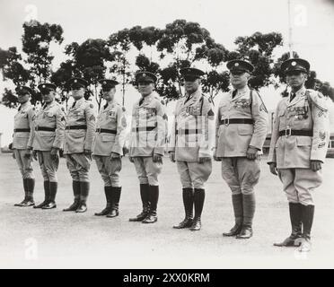 President Franklin D. Roosevelt visit to Hawaii. Non-commissioned Officers at Schofield Barracks specially selected as Guard of Honor at the Luncheon to the President tendered by Major General B.H. Wells at Schofield Barracks. R to L; Corporal Henry Faessler, Battery 'B', 11th, F.A.; Sergeant John Bilek, Company 'E' 21st Infantry; First Sergeant George Cunningham, Service Battery, 8th, F.A.; Sergeant Trofem Narewouchek, Battery 'D', 13th, F.A.; Master Sergeant Fred A. Broomall, Hq. and Svc. Co., 3rd Engrs.; Sergeant William J. Roome, Service Company, 27th Inf.; Sergeant Timothy Connelly, Compa Stock Photo