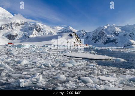 View of the Argentine base Almirante Brown, named after Guillermo Brown of the Argentine Navy, Paradise Bay, Antarctica, Polar Regions Stock Photo