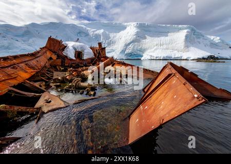 Views of the wreck of the Guvernoren, a 20th century whale processing ship, in the Enterprise Islands, Antarctica, Polar Regions Stock Photo