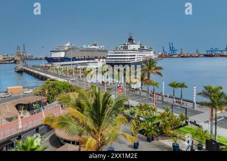 Cruiser liner at Centro Comercial El Muelle, Las Palmas de Gran Canaria, Gran Canaria, Canary Islands, Spain, Atlantic, Europe Stock Photo