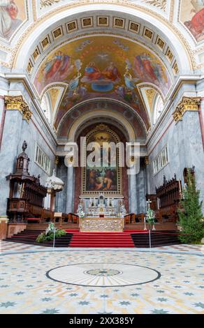 Esztergom Basilica interior in Esztergom, Hungary. Esztergom Basilica is the biggest building in Hungary and the 18th biggest church in the world. Stock Photo