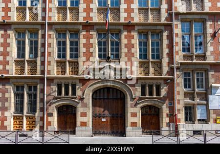 Entrance to the Institut Catholique de Paris (ICP), a Catholic university and a private higher education institution of general interest Stock Photo