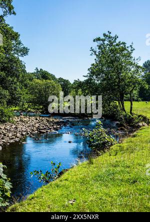 The River Hodder flows through Dunsop Bridge. Stock Photo