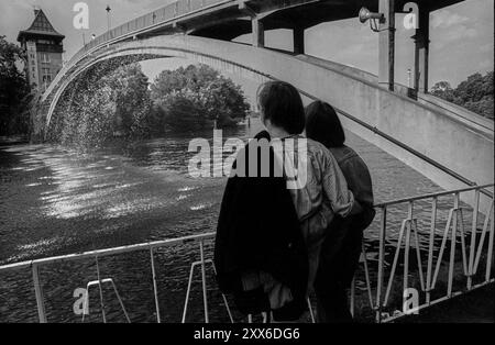 Germany, Berlin, 27 June 1991, Abbey Bridge to the Island of Youth in Treptower Park, (with water feature), Europe Stock Photo