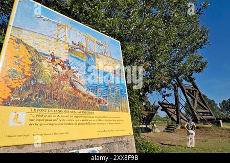 France, Bouches du Rhone, Arles, canal d'Arles à Bouc, pont Van-Gogh ou pont de Langlois Stock Photo