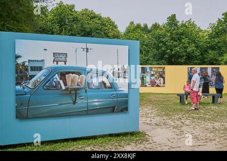 France, Morbihan, Aff valley, La Gacilly, the 2024 Photo Festival: Australia and other views, outdoor photography exhibition by Joel Meyerowitz Stock Photo