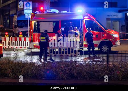 Solingen, Germany. 23rd Aug, 2024. Emergency services and police are deployed. An attack at the 650th anniversary celebrations of the city of Solingen has resulted in fatalities and injuries. Credit: Thomas Banneyer/dpa/Alamy Live News Stock Photo