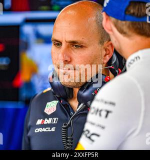 Zandvoort, Netherlands. 24th August 2024; Circuit Zandvoort, Zandvoort, North Holland, Netherlands; Formula 1 Heineken Dutch Grand Prix 2024; Qualifying Day; Race engineer for Max Verstappen Gianpiero Lambiase Credit: Action Plus Sports Images/Alamy Live News Stock Photo