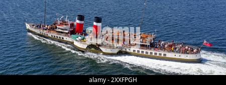 The Waverley paddle steamboat full with tourists travelling from Glasgow to Rothesay Stock Photo