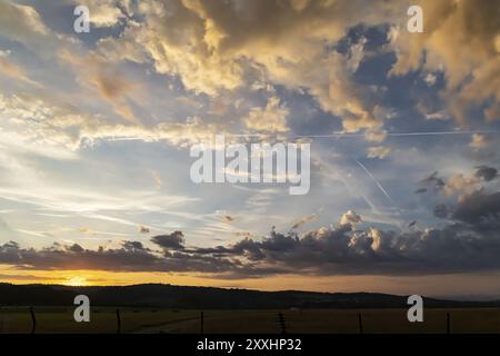 Clouds in the sky, dramatic cloud atmosphere shortly in front of sunrise. Zurich, Switzerland, Europe Stock Photo