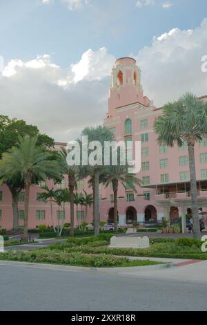 Editorial Use Only, St. Petersburg, Florida, USA, August 24, 2024. The Vinoy Resort  Golf Club view from the south with blue sky, white clouds, green Stock Photo