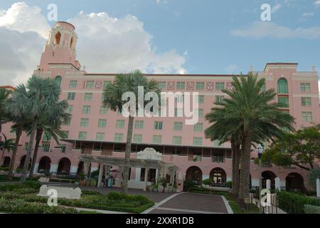 Editorial Use Only, St. Petersburg, Florida, USA, August 24, 2024. The Vinoy Resort  Golf Club view from the south with blue sky, white clouds, green Stock Photo