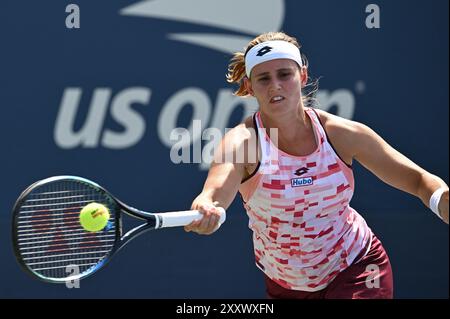 New York, USA. 26th Aug, 2024. Belgian tennis player Greet Minnen competes against Poland's Magdalena Frech during the Women's Singles round one of the U.S. Open tennis tournament at USTA Billie Jean King National Tennis Center, New York, NY, August 26, 2024. (Photo by Anthony Behar/Sipa USA) Credit: Belga News Agency/Alamy Live News Stock Photo