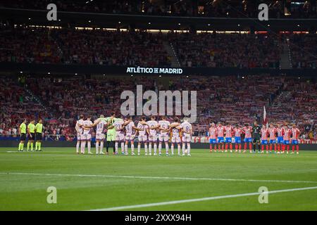 Madrid, Spain. 26th Aug, 2024. MADRID, SPAIN - AUGUST 26: Minute of silence during the LaLiga EA Sports match between Club Atletico de Madrid and Girona FC at Civitas Metropolitano Stadium on August 25, 2024 in Madrid, Spain. (Photo by Jose Torres/Photo Players Images/Magara Press) Credit: Magara Press SL/Alamy Live News Stock Photo