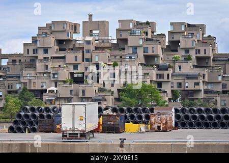 Canada, Quebec, Montreal: Habitat 67, a housing complex at Cite du Havre designed by Israeli-Canadian architect Moshe Safdie. It was built in the 60s Stock Photo