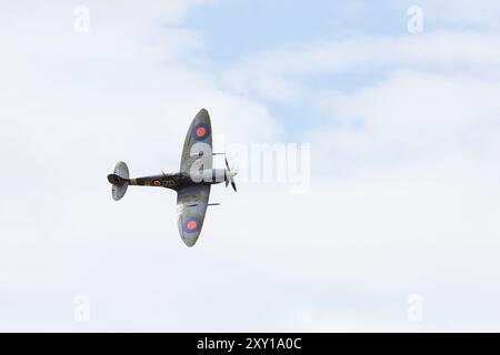 Supermarine Spitfir Mk IXb, MH434, displays at Little Gransden airfield, Cambridgeshire, England Stock Photo