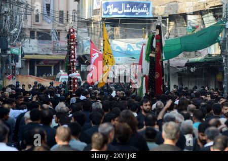 Peshawar, Peshawar, Pakistan. 27th Aug, 2024. Shiite Muslims mark ...