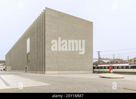 Platform 10 brings together Fine arts, photography and contemporary art on land previously used as a railway repair shed next to Lausanne station. Stock Photo