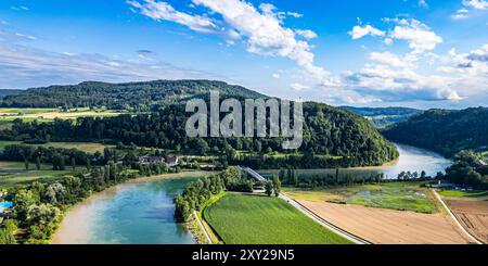 Rüdlingen, Switzerland, 13th Jul 2024: View along the High Rhine. On the left the canton of Zurich and on the right the canton of Schaffhausen. The Rh Stock Photo