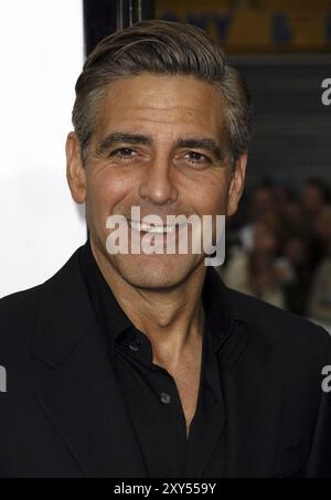 George Clooney at the Los Angeles Premiere of Ocean's Thirteen held at the Grauman's Chinese Theatre in Hollywood, USA, on June 5, 2006, North America Stock Photo