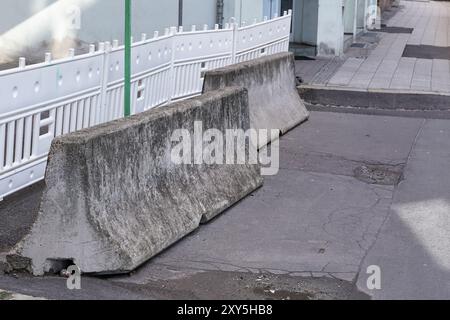 Concrete barriers to ward off terrorism in Magdeburg city centre Stock Photo