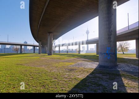 Rhine knee bridge with Rhine tower in Duesseldorf, North Rhine-Westphalia, Germany, Europe Stock Photo