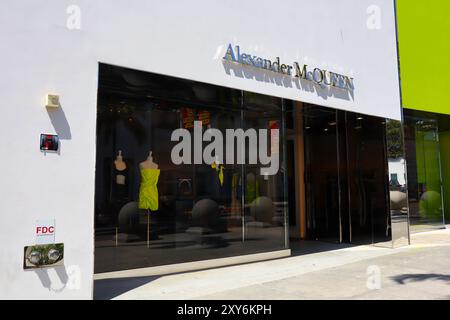 Alexander mcqueen store rodeo drive hi res stock photography and images Alamy