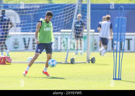 Gelsenkirchen, Deutschland. 28th Aug, 2024. 28.08.2024, Fussball, Saison 2024/2025, 2. Bundesliga, Training FC Schalke 04, Ilyes Hamache (FC Schalke 04) Foto: Tim Rehbein/RHR-FOTO/dpa/Alamy Live News Stock Photo