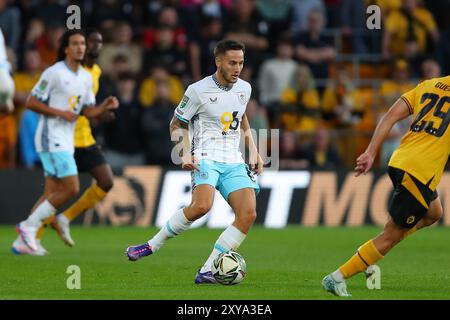 Wolverhampton, UK. 28th Aug, 2024. Josh Brownhill of Burnley during the Carabao Cup 2nd Round match between Wolverhampton Wanderers and Burnley Credit: MI News & Sport /Alamy Live News Stock Photo