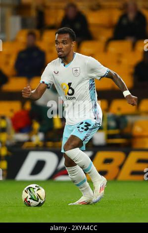 Wolverhampton, UK. 28th Aug, 2024. Lucas Pires of Burnley during the Carabao Cup 2nd Round match between Wolverhampton Wanderers and Burnley Credit: MI News & Sport /Alamy Live News Stock Photo