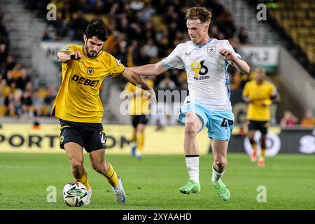 Wolverhampton, UK. 28th Aug, 2024. Wolverhampton, England, August 28th 2024: Goncalo Guedes (29 Wolves) on the ball during the Carabao Cup round two football match between Wolverhampton Wanderers and Burnley at Molineux stadium in Wolverhampton, England (Natalie Mincher/SPP) Credit: SPP Sport Press Photo. /Alamy Live News Stock Photo