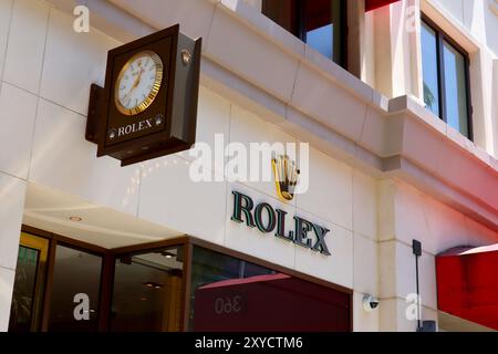 Rolex La Rodeo Drive Beverly Hills, California: ROLEX store on Rodeo Drive, Beverly Hills ...