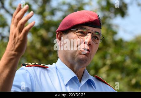 Dresden, Germany. 28th Aug, 2024. Alfons Mais, Lieutenant General and Chief of Staff of the German Armed Forces, attends the meeting of European Commanders of Land Forces at the German Army Officers' College. The '10th Forum Commanders of European Land Forces' meeting from August 27 to August 29, 2024 served to coordinate joint positions and projects. Credit: Robert Michael/dpa/Alamy Live News Stock Photo