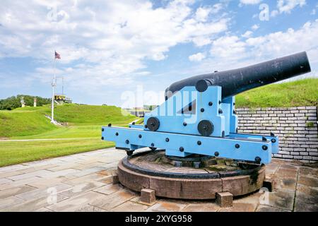 SULLIVAN'S ISLAND, South Carolina, United States — Fort Moultrie during the Civil War era (1861-1865), showcasing its strategic importance in the defense of Charleston Harbor. The fort, occupied by Confederate forces for most of the war, underwent continuous changes in armament and fortification as technology and defensive strategies evolved. Stock Photo