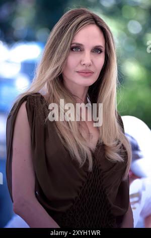 Venice, Italy. 29th Aug, 2024. VENICE, ITALY - AUGUST 29: Angelina Jolie arrives the Hotel Excelsior during the 81st Venice International Film Festival on August 29, 2024 in Venice, Italy. Credit: dpa/Alamy Live News Stock Photo