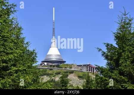 Blick zum Jested (Jeschken) bei Liberec. Jested is the highest mountain peak in Czech Republic Stock Photo