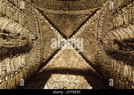 Capela Das Ossos, (capela das almas), iglesia de nuestra senora da Espectacao, siglo XVIII, Campo Maior, La Raya, Alentejo, Portugal, europa, Europe Stock Photo