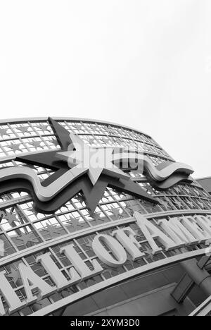 Mall of America sign in Bloomington, Minnesota, USA. The iconic shopping center, established in 1992. Stock Photo