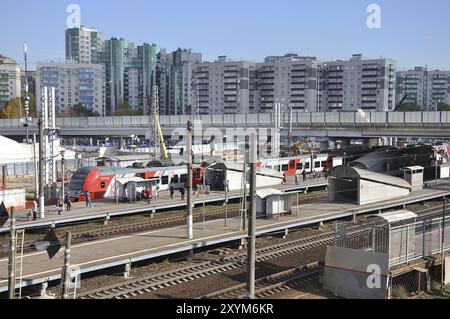 Moscow, Russia, 10 May. 2000. View from above on a rails of Kryukovo station in Zelenograd, Europe Stock Photo