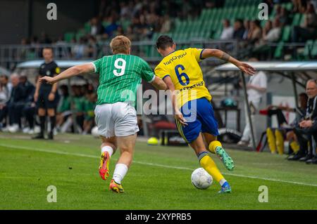 Rotterdam - Devin Haen of FC Dordrecht, Jeremy van Mullem of SC Cambuur during the fourth competition round of the Keuken Kampioen Divisie season 2024/2025. The match is set between FC Dordrecht and SC Cambuur at M-Scores Stadion on 30 August 2024 in Rotterdam, The Netherlands. (VK Sportphoto/Nick Koole) Stock Photo