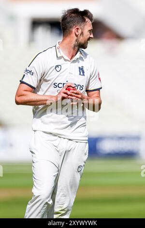 Birmingham, UK. 31st Aug, 2024. #30, Ed Barnard of Warwickshire prepares to bowl during the Vitality County Championship Division One match between Warwickshire CCC and Kent CCC at Edgbaston Cricket Ground, Birmingham, England on 31 August 2024. Photo by Stuart Leggett. Editorial use only, license required for commercial use. No use in betting, games or a single club/league/player publications. Credit: UK Sports Pics Ltd/Alamy Live News Stock Photo