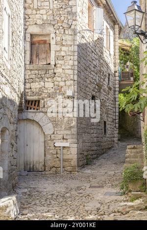 Alley in Balazuc, France (Ardeche) Stock Photo