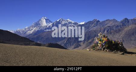 High mountains of the Himalaya range, Nepal. Scenery on the way from Muktinath to Jomosom, Nepal. Mount Dhaulagiri Stock Photo