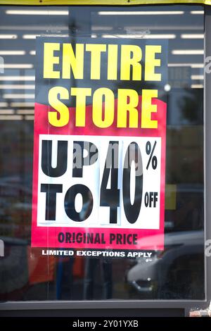 Store Closeing, Big Lots department store in Dennis Port, Massachusetts, on Cape Cod Stock Photo