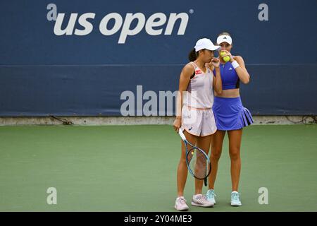 Peyton Stearns of USA during her round 1 match against Emma Navarro of ...