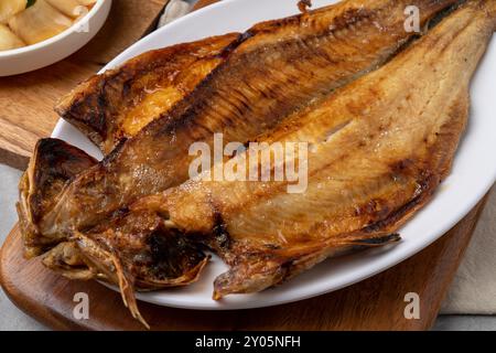 Samchi, fish, grilled, side dish, kimchi, perilla leaf, seasoned, beef ...
