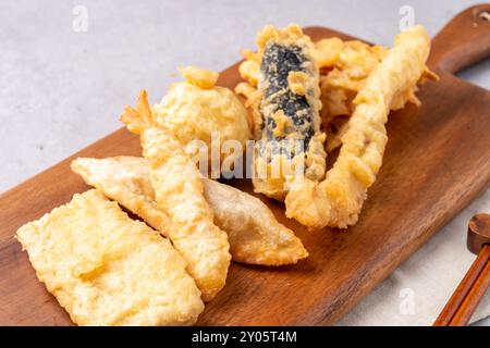 flour based food, Tteokbokki, fried food, deep-fried laver roll, deep-fried squid, sundae, fish cake, fish cake, snack, food, meal, sweet, breakfast, Stock Photo