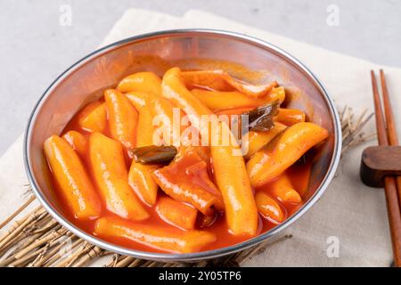 flour based food, Tteokbokki, fried food, deep-fried laver roll, deep-fried squid, sundae, fish cake, fish cake, snack, food, meal, sweet, breakfast, Stock Photo