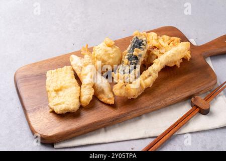 flour based food, Tteokbokki, fried food, deep-fried laver roll, deep-fried squid, sundae, fish cake, fish cake, snack, food, meal, sweet, breakfast, Stock Photo