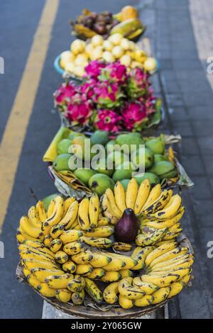 Fruit on a market stall as street food, street food, nutrition, diet, sale, trade, food, nutrition, healthy, fresh, vegetarian, vegan, presentation, o Stock Photo